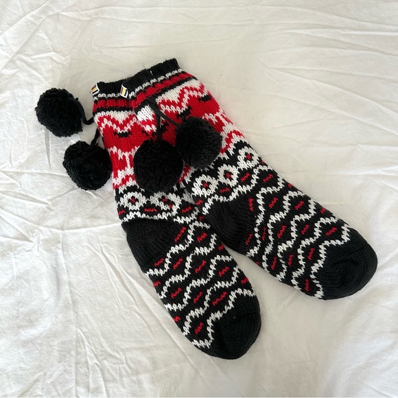 Hudson bay HBC plush socks for women (NEW) - Picture 2 of 4